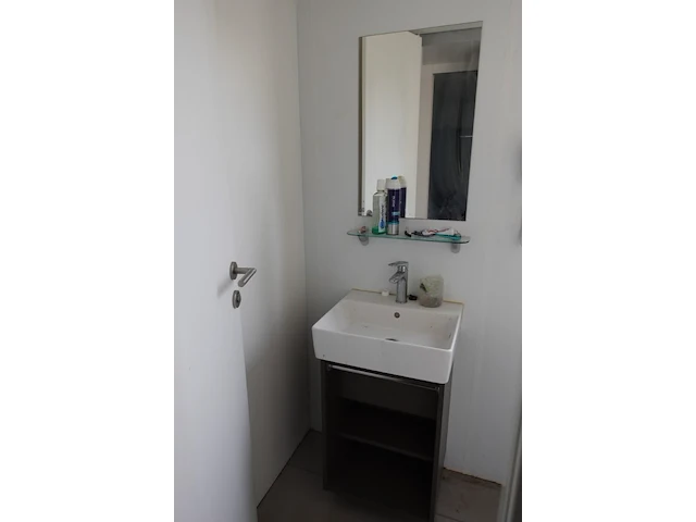 Ingerichte luxe stacaravan adria - afbeelding 3 van  19