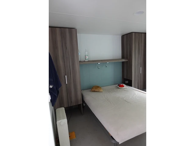 Ingerichte luxe stacaravan adria - afbeelding 4 van  19