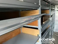 Ingerichte militaire materiaalcontainer - afbeelding 3 van  10