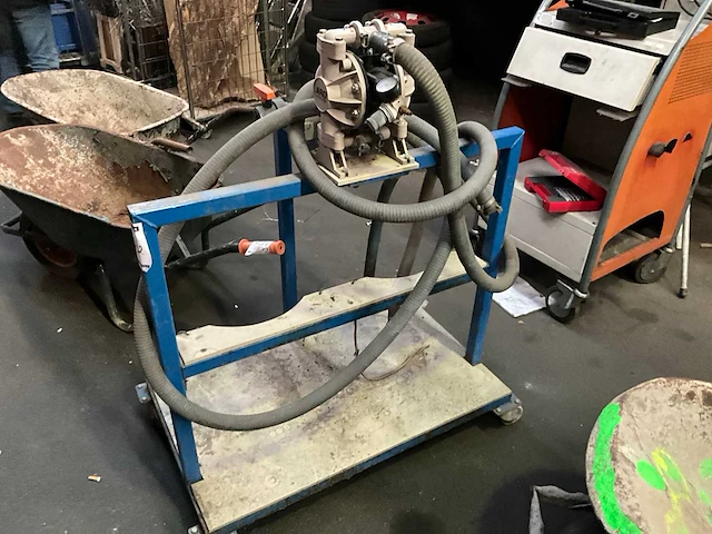 Ingersoll-rand aro perslucht pomp - afbeelding 1 van  3