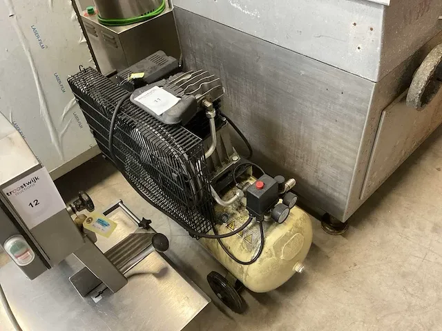 Ingersoll rand luchtcompressor - afbeelding 1 van  6