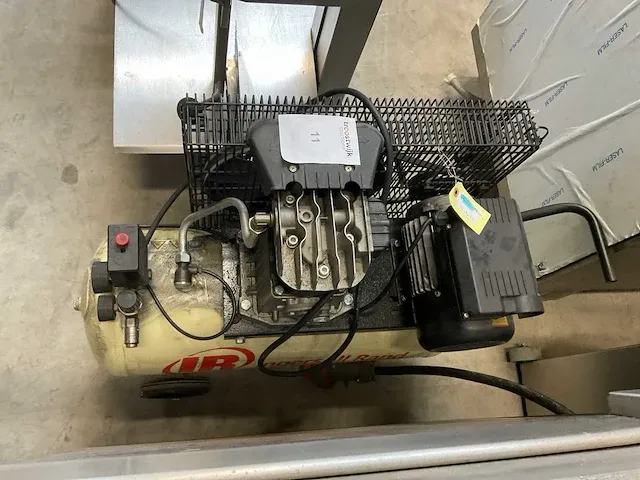 Ingersoll rand luchtcompressor - afbeelding 3 van  6