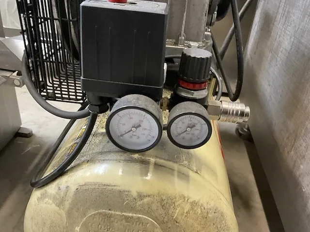 Ingersoll rand luchtcompressor - afbeelding 5 van  6