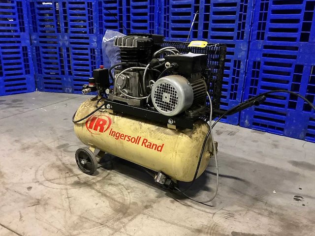 Ingersoll rand luchtcompressor - afbeelding 1 van  5