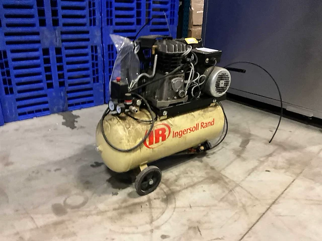 Ingersoll rand luchtcompressor - afbeelding 3 van  5