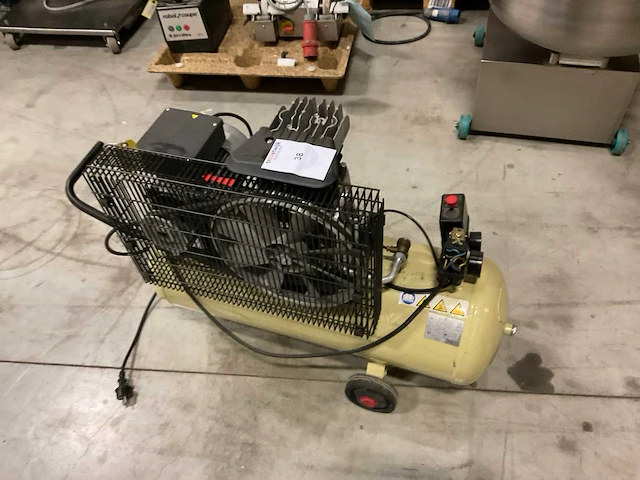 Ingersoll rand luchtcompressor - afbeelding 2 van  6