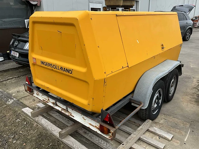 Ingersollrand - p250wd - mobiele luchtcompressor 118l/s 7 bar - afbeelding 4 van  27