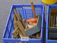 Inhoud 2 kisten div materialen - afbeelding 2 van  4