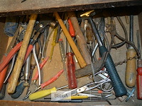 Inhoud 2 lades handmateriaal - afbeelding 4 van  4