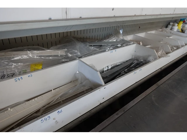 Inhoud automatisch magazijn - afbeelding 2 van  30