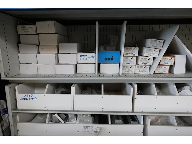 Inhoud automatisch magazijn - afbeelding 14 van  30