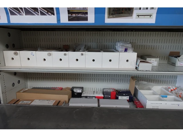 Inhoud automatisch magazijn - afbeelding 16 van  30