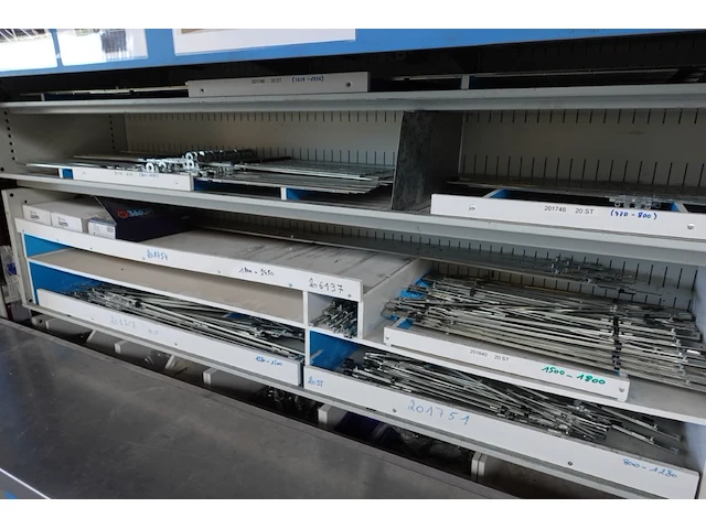 Inhoud automatisch magazijn - afbeelding 12 van  30