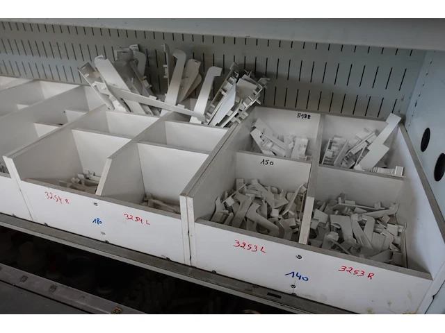 Inhoud automatisch magazijn - afbeelding 28 van  30