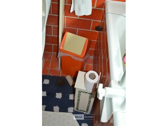 Inhoud badkamer (meubilair en bad niet inbegrepen) - afbeelding 4 van  4