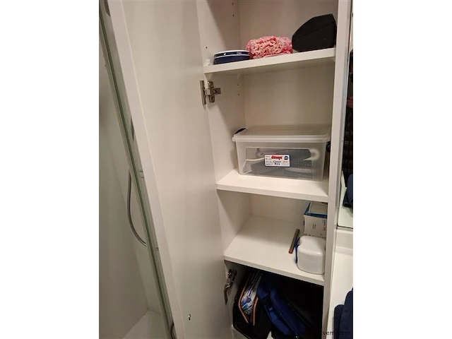 Inhoud badkamer - afbeelding 3 van  5