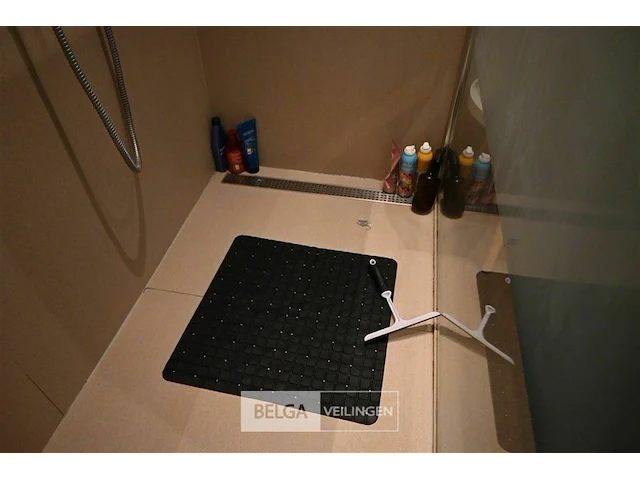 Inhoud badkamer - afbeelding 7 van  8