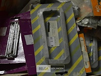 Inhoud bak krammen, nagelhaken - afbeelding 2 van  4