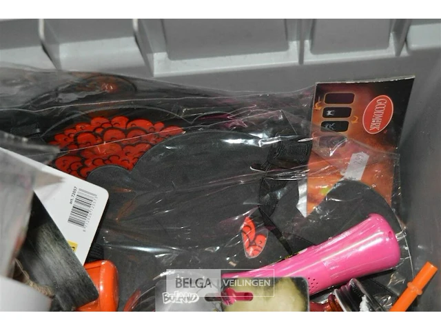 Inhoud bak partij div halloween deco - afbeelding 4 van  4