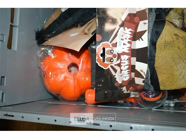 Inhoud bak partij div halloween deco - afbeelding 6 van  6