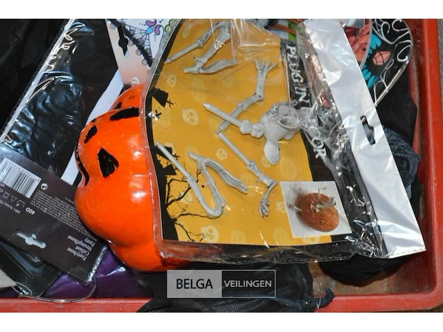 Inhoud bak partij div halloween deco - afbeelding 3 van  5