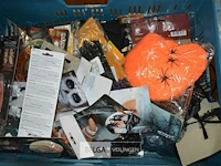 Inhoud bak partij div halloween deco - afbeelding 3 van  6
