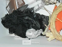Inhoud bak partij div halloween deco - afbeelding 3 van  6