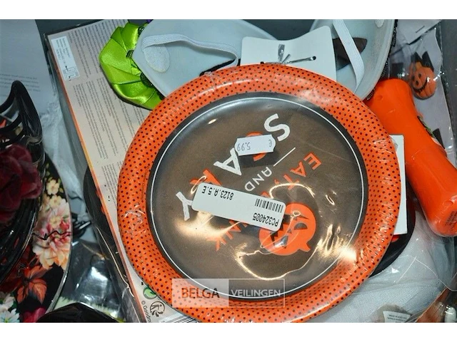 Inhoud bak partij div halloween deco - afbeelding 4 van  6
