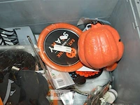 Inhoud bak partij div halloween deco - afbeelding 6 van  6