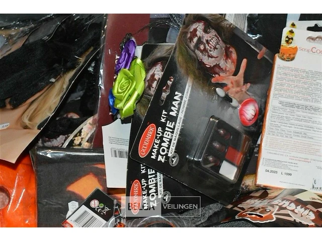 Inhoud bak partij div halloween deco - afbeelding 3 van  6