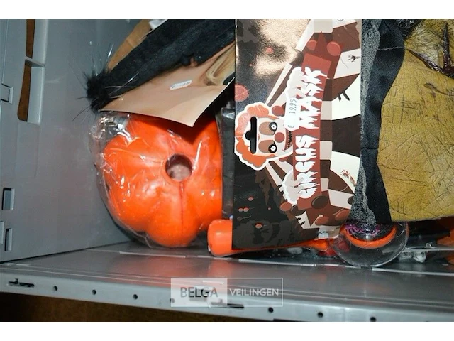 Inhoud bak partij div halloween deco - afbeelding 6 van  6