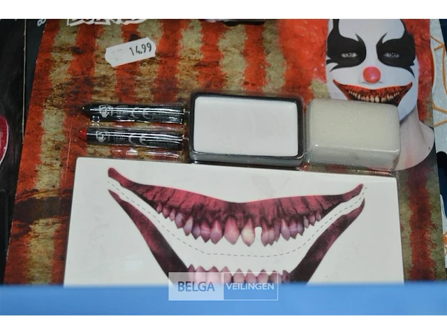 Inhoud bak partij div halloween make up - afbeelding 5 van  5