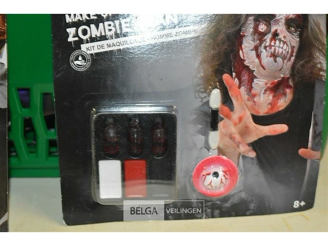 Inhoud bak partij div halloween make up - afbeelding 4 van  5