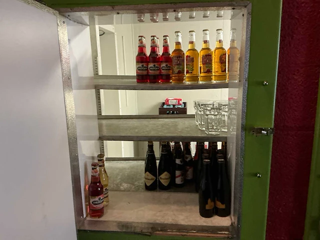 Inhoud bar en koelcel - afbeelding 2 van  32