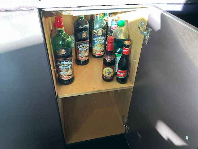 Inhoud bar en koelcel - afbeelding 15 van  32
