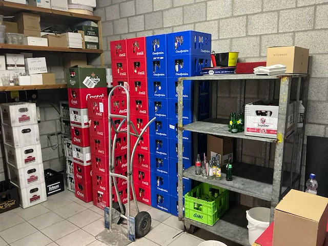 Inhoud bar en koelcel - afbeelding 22 van  32