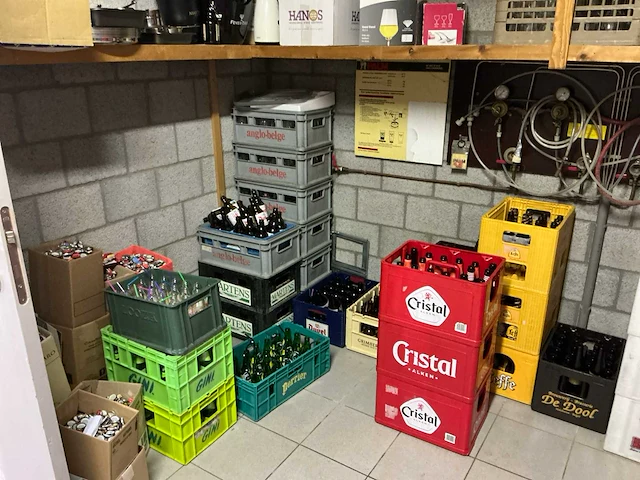 Inhoud bar en koelcel - afbeelding 24 van  32