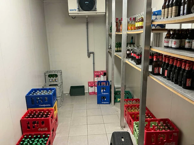 Inhoud bar en koelcel - afbeelding 27 van  32