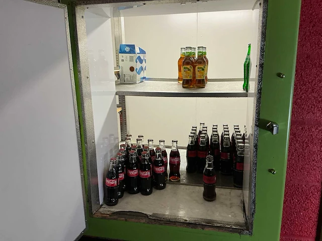 Inhoud bar en koelcel - afbeelding 31 van  32