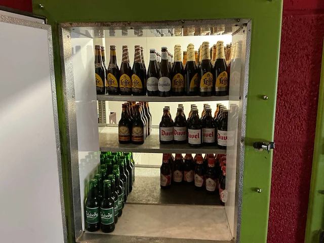 Inhoud bar en koelcel - afbeelding 32 van  32
