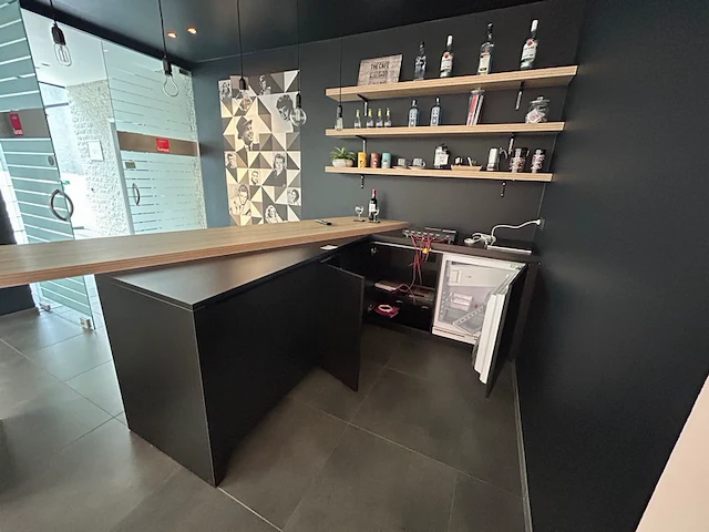 Inhoud bar - afbeelding 1 van  5