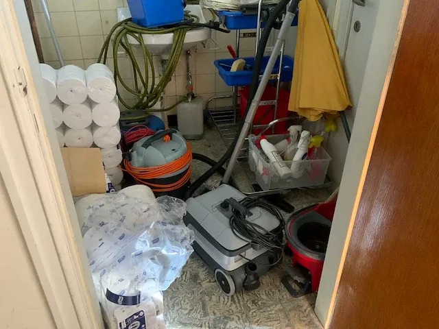 Inhoud berging - afbeelding 1 van  4
