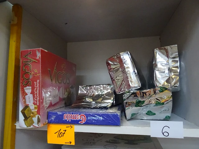 Inhoud bovenste ligger - afbeelding 16 van  23