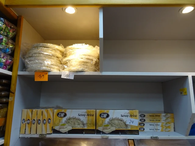 Inhoud bovenste ligger - afbeelding 4 van  26