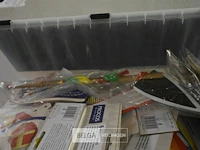 Inhoud box partij div feestversiering en inpakzakjes - afbeelding 4 van  6