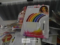 Inhoud box partij div feestversiering en inpakzakjes - afbeelding 6 van  6