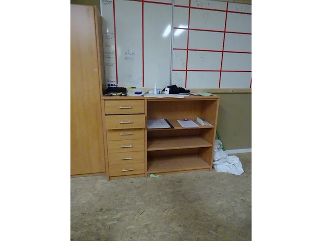 Inhoud bureau - afbeelding 8 van  10