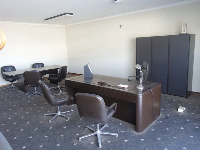 Inhoud bureau - afbeelding 1 van  13