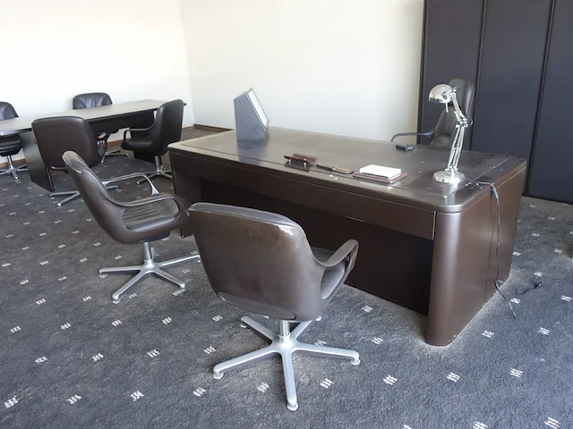 Inhoud bureau - afbeelding 6 van  13