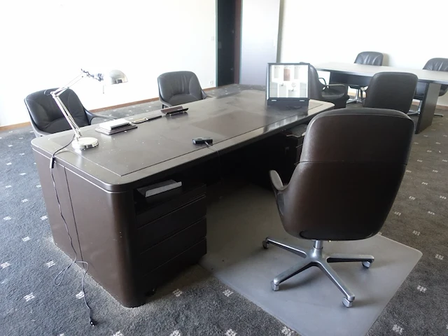Inhoud bureau - afbeelding 7 van  13